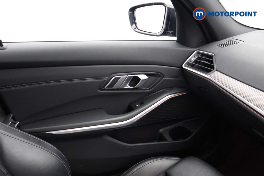 BMW 3 Series M Sport Automatic Petrol Saloon - Stock Number (1627657) - 10th supplementary image