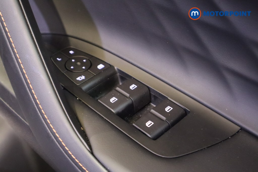 Mg Motor Uk HS Trophy Automatic Petrol Plug-In Hybrid SUV - Stock Number (1627760) - 13th supplementary image