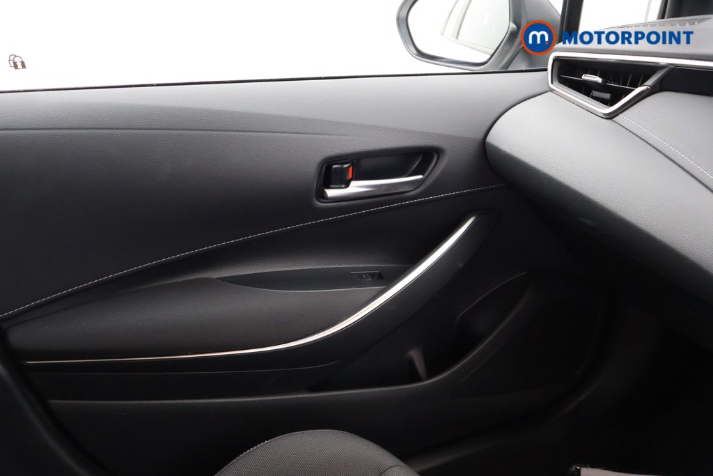 Toyota Corolla Icon Automatic Petrol-Electric Hybrid Estate - Stock Number (1628058) - 10th supplementary image