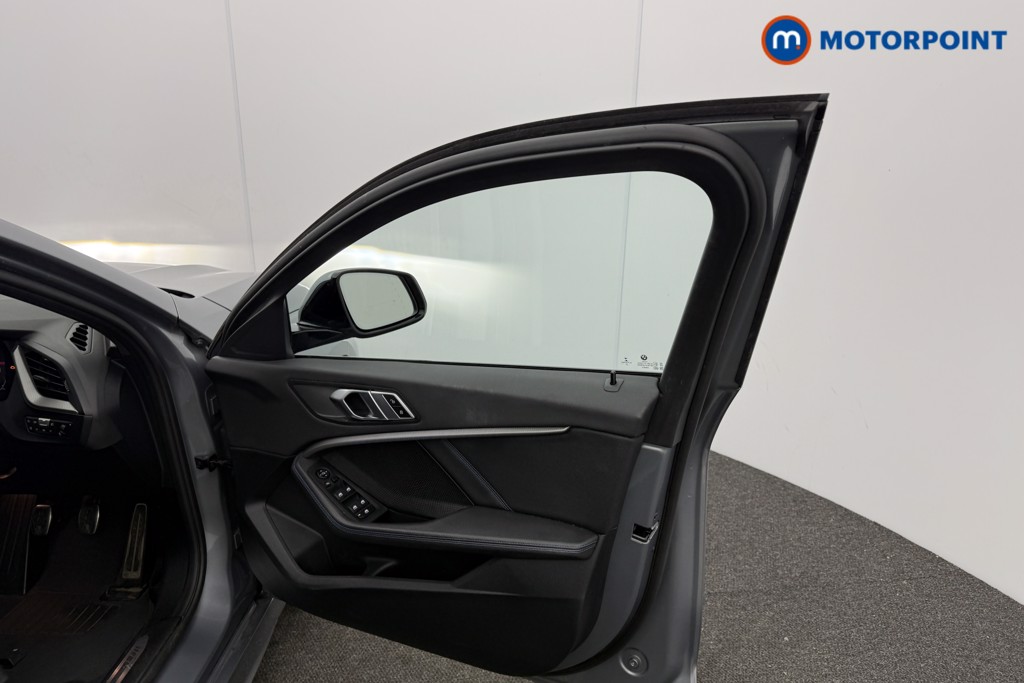 BMW 1 Series M Sport Manual Diesel Hatchback - Stock Number (1628086) - 17th supplementary image