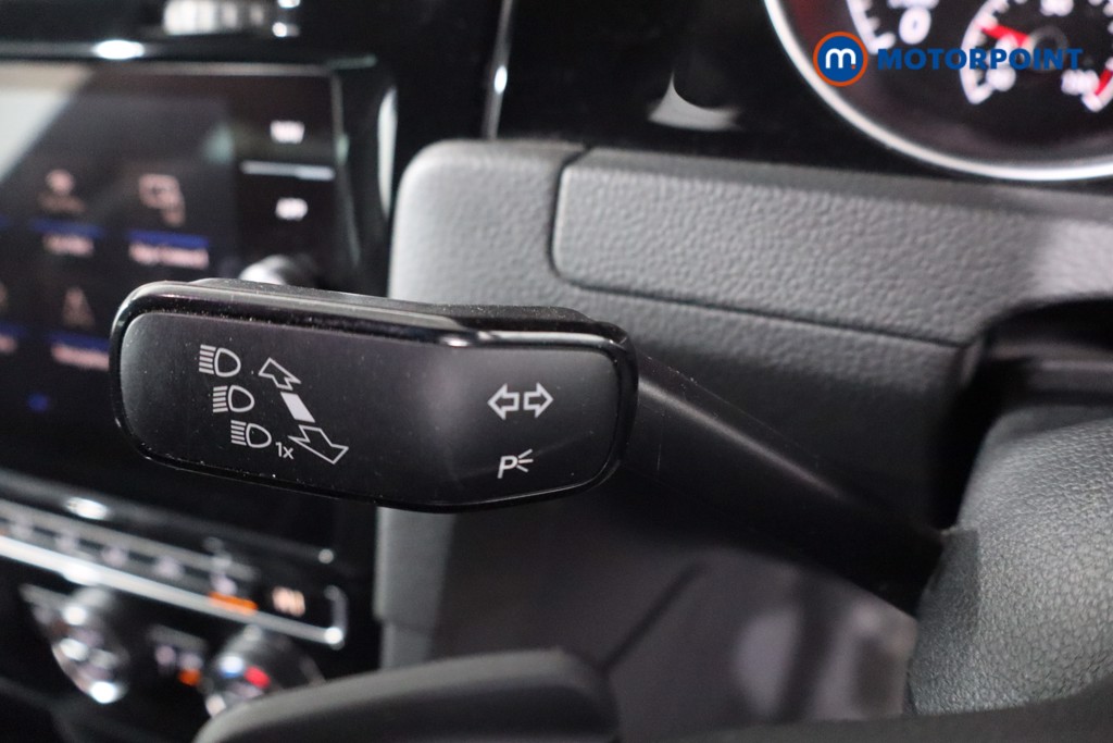 Volkswagen Golf R-Line Edition Automatic Petrol Hatchback - Stock Number (1628363) - 16th supplementary image