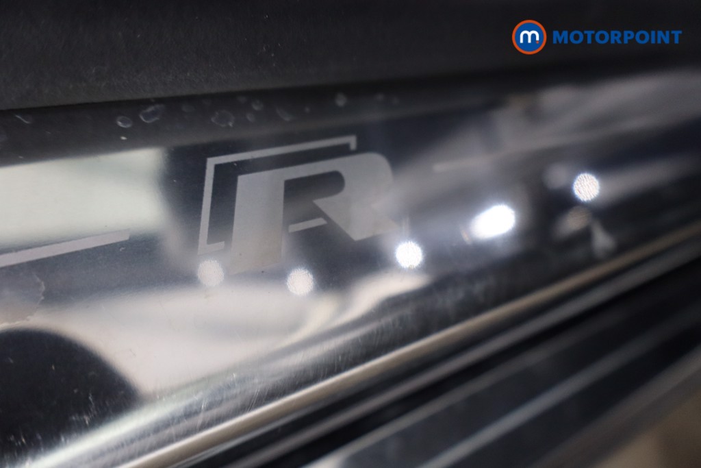 Volkswagen Golf R-Line Edition Automatic Petrol Hatchback - Stock Number (1628363) - 27th supplementary image