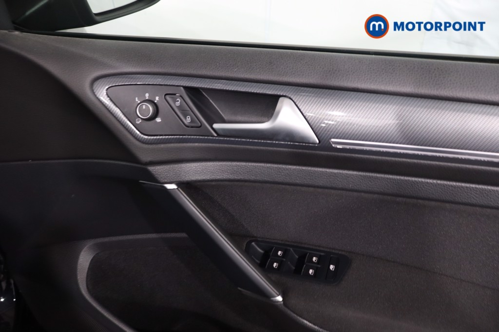 Volkswagen Golf R-Line Edition Automatic Petrol Hatchback - Stock Number (1628363) - 29th supplementary image