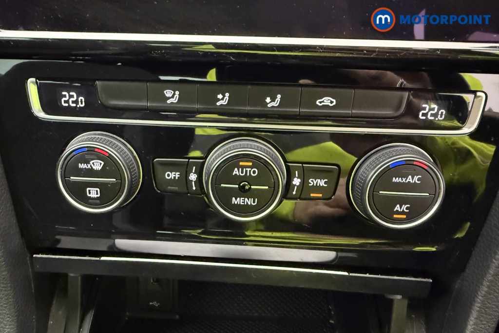 Volkswagen Golf R-Line Manual Petrol Hatchback - Stock Number (1628498) - 7th supplementary image