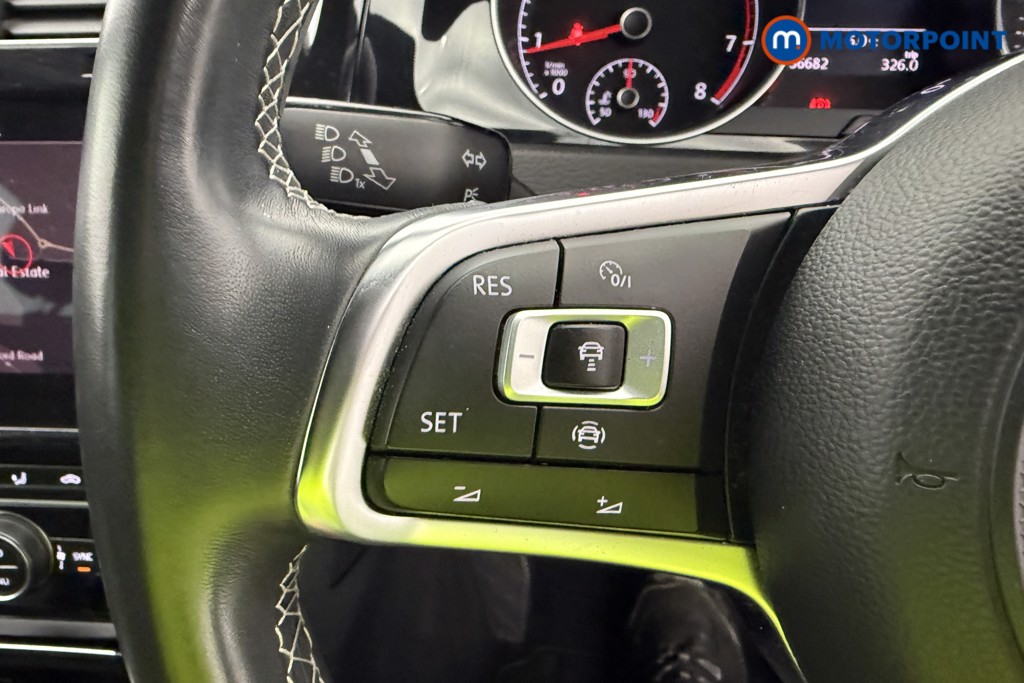 Volkswagen Golf R-Line Manual Petrol Hatchback - Stock Number (1628498) - 9th supplementary image