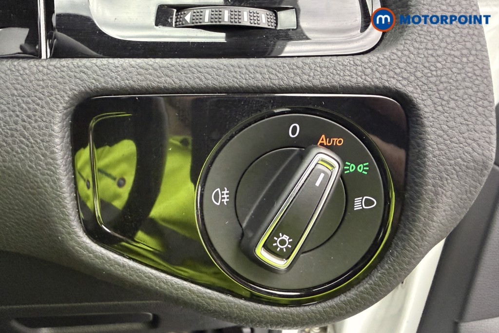 Volkswagen Golf R-Line Manual Petrol Hatchback - Stock Number (1628498) - 11th supplementary image