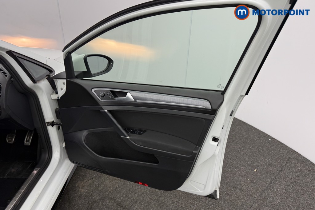 Volkswagen Golf R-Line Manual Petrol Hatchback - Stock Number (1628498) - 13th supplementary image