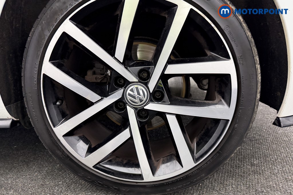 Volkswagen Golf R-Line Manual Petrol Hatchback - Stock Number (1628498) - 25th supplementary image