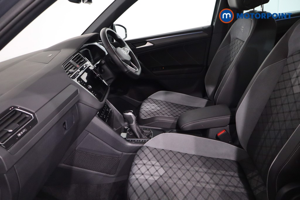 Volkswagen Tiguan R-Line Automatic Petrol Plug-In Hybrid SUV - Stock Number (1628550) - 4th supplementary image