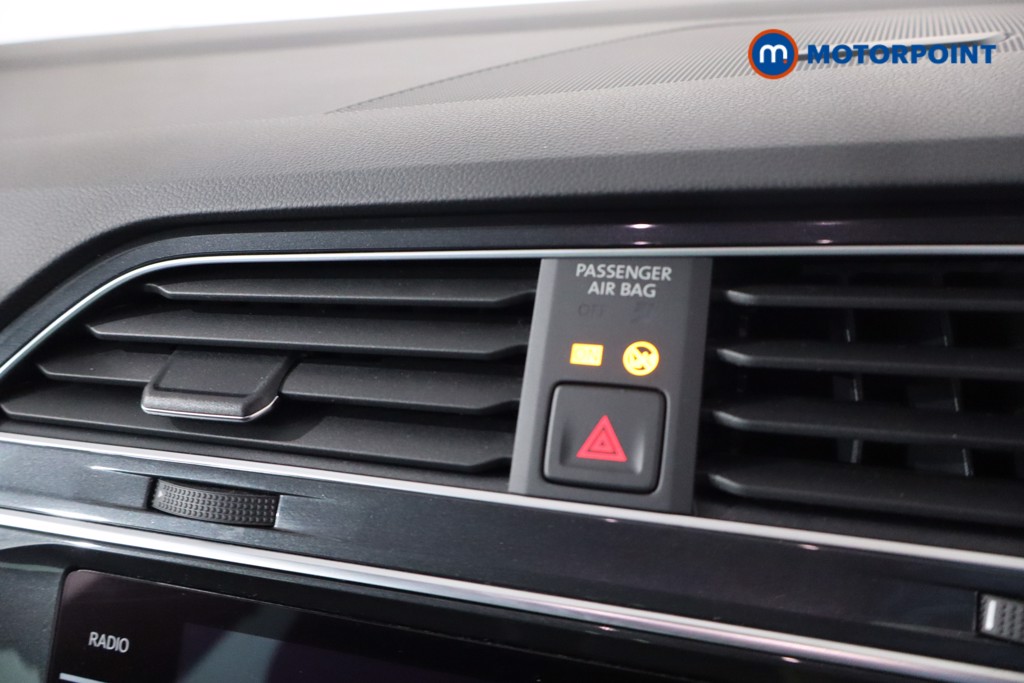 Volkswagen Tiguan R-Line Automatic Petrol Plug-In Hybrid SUV - Stock Number (1628550) - 24th supplementary image