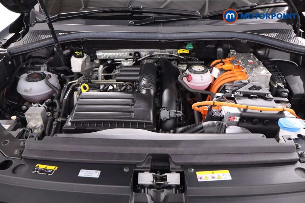Volkswagen Tiguan R-Line Automatic Petrol Plug-In Hybrid SUV - Stock Number (1628550) - 37th supplementary image
