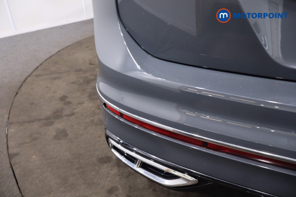 Volkswagen Tiguan R-Line Automatic Petrol Plug-In Hybrid SUV - Stock Number (1628550) - 42nd supplementary image