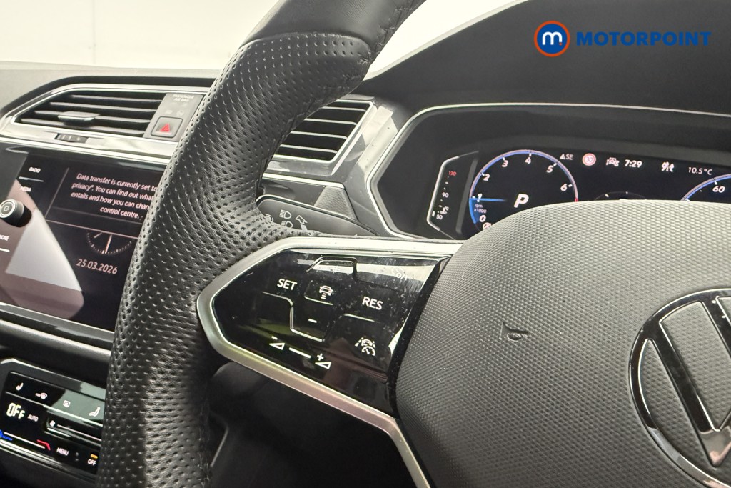 Volkswagen Tiguan R-Line Automatic Petrol SUV - Stock Number (1628583) - 8th supplementary image