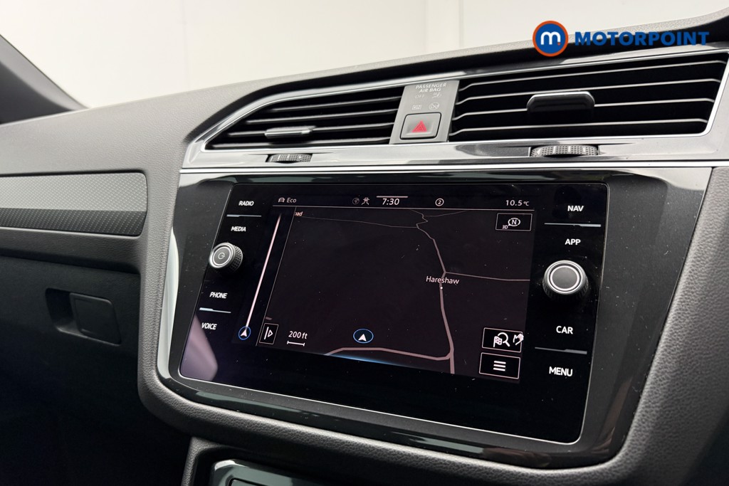 Volkswagen Tiguan R-Line Automatic Petrol SUV - Stock Number (1628583) - 12th supplementary image