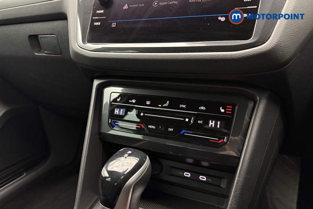 Volkswagen Tiguan R-Line Automatic Petrol SUV - Stock Number (1628583) - 14th supplementary image