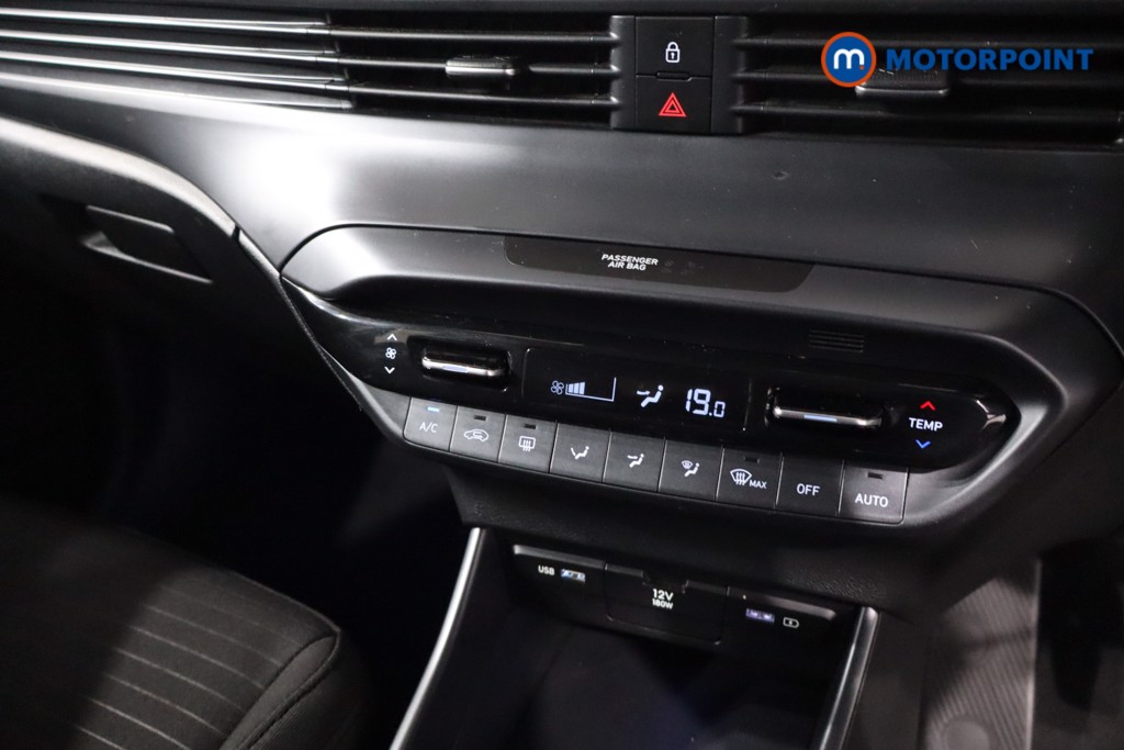 Hyundai I20 Premium Manual Petrol Hatchback - Stock Number (1628725) - 20th supplementary image