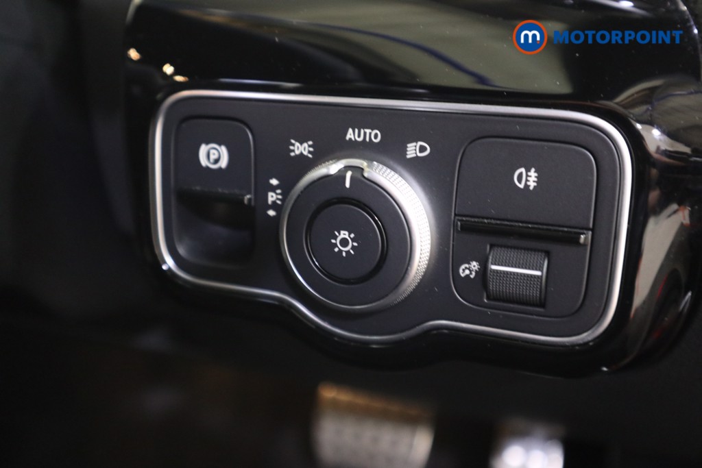 Mercedes-Benz CLA Amg Line Automatic Petrol Coupe - Stock Number (1628806) - 13th supplementary image