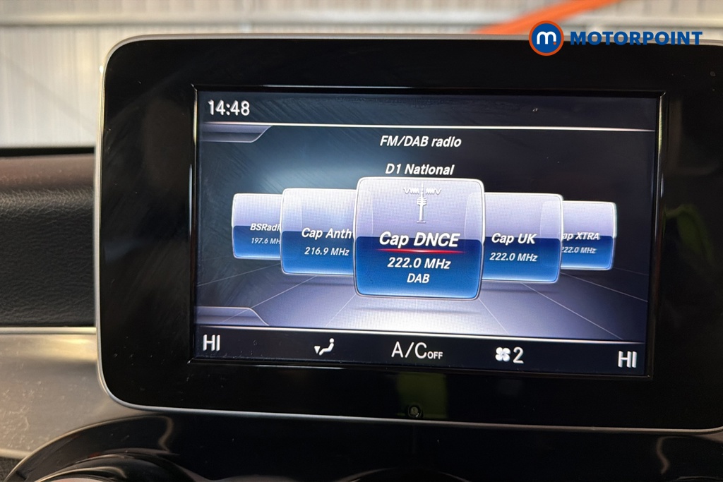 Mercedes-Benz C Class Sport Manual Petrol Saloon - Stock Number (1628837) - 8th supplementary image