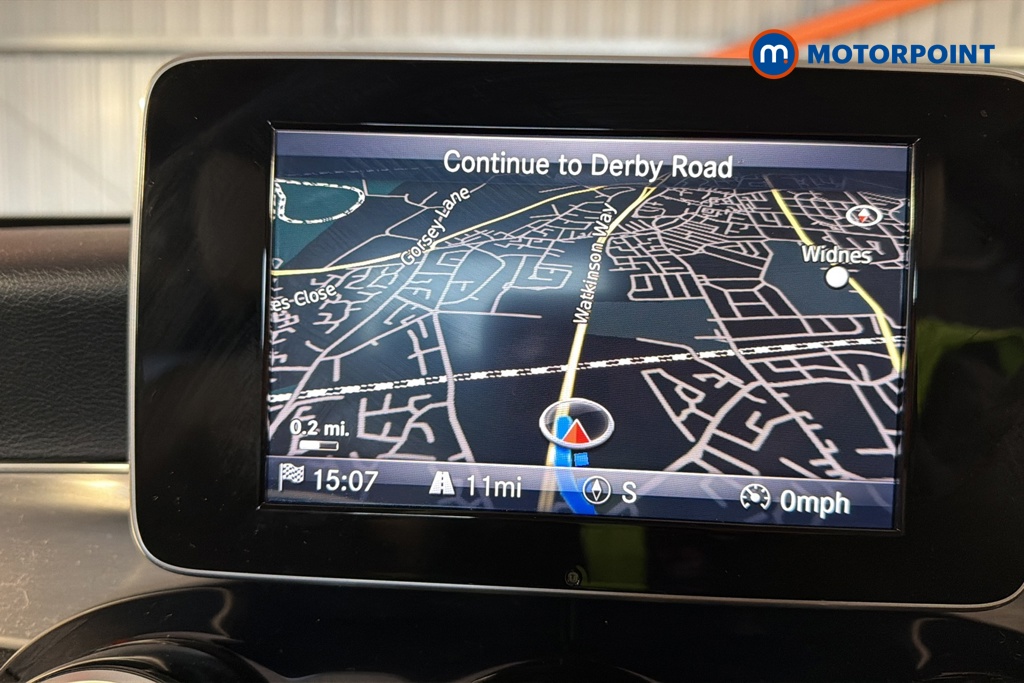 Mercedes-Benz C Class Sport Manual Petrol Saloon - Stock Number (1628837) - 9th supplementary image