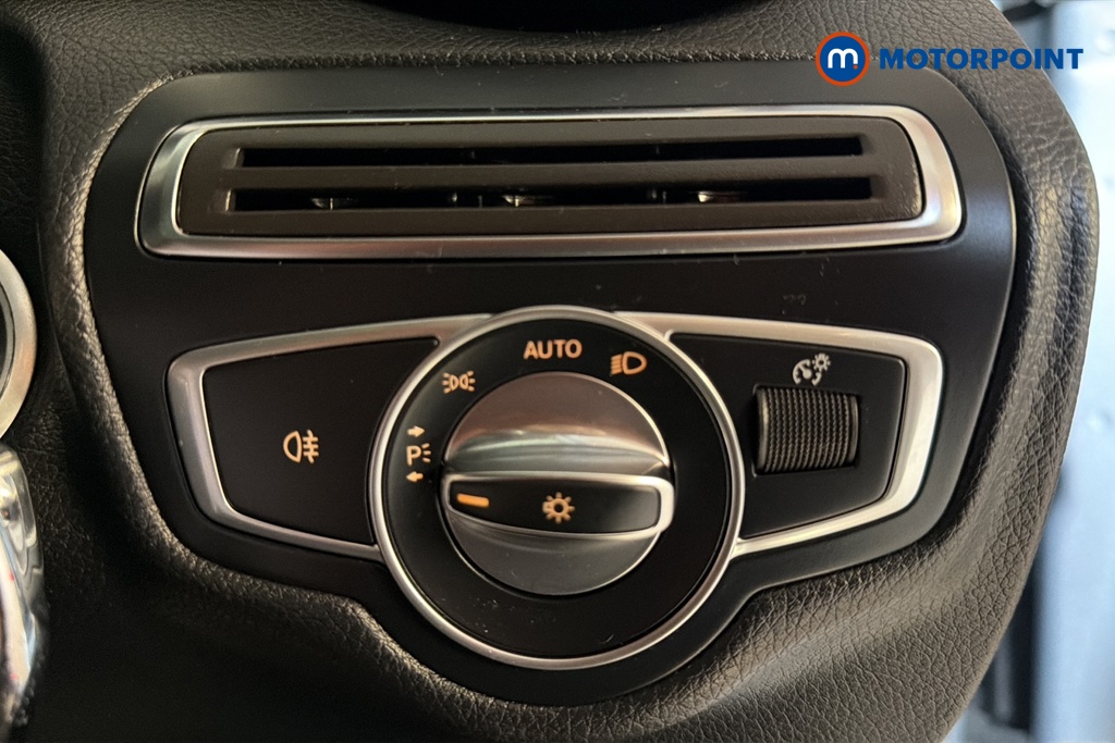 Mercedes-Benz C Class Sport Manual Petrol Saloon - Stock Number (1628837) - 11th supplementary image