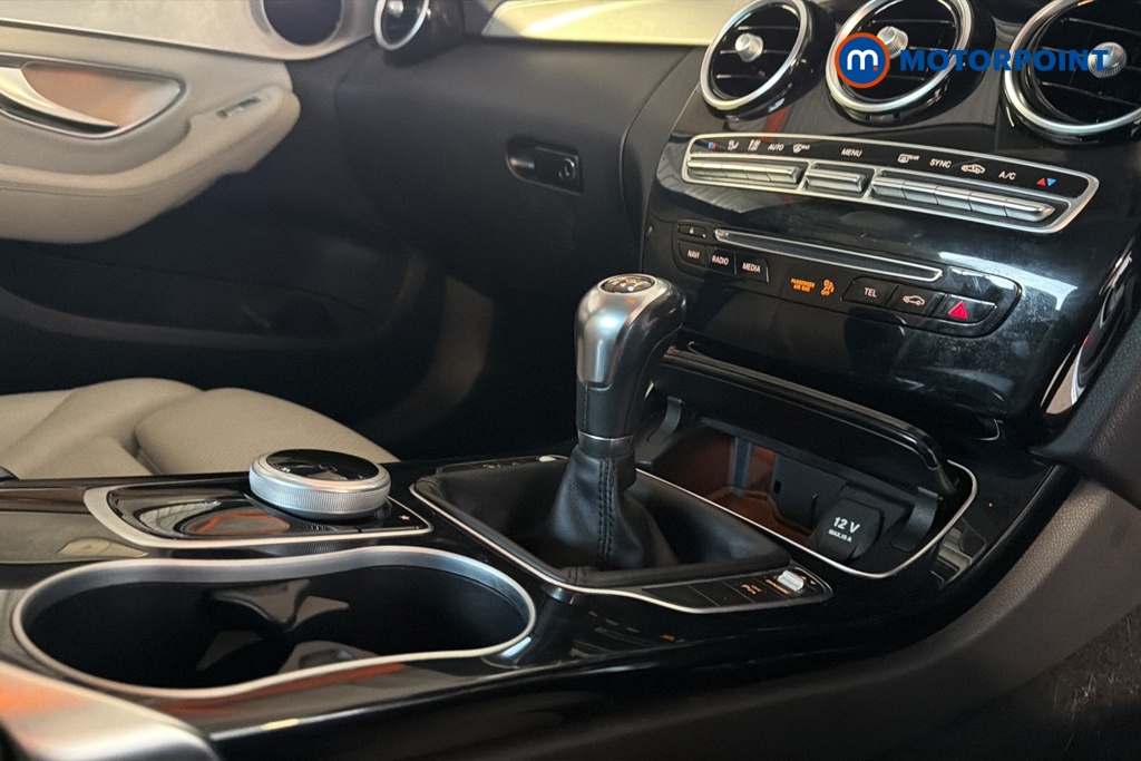 Mercedes-Benz C Class Sport Manual Petrol Saloon - Stock Number (1628837) - 15th supplementary image