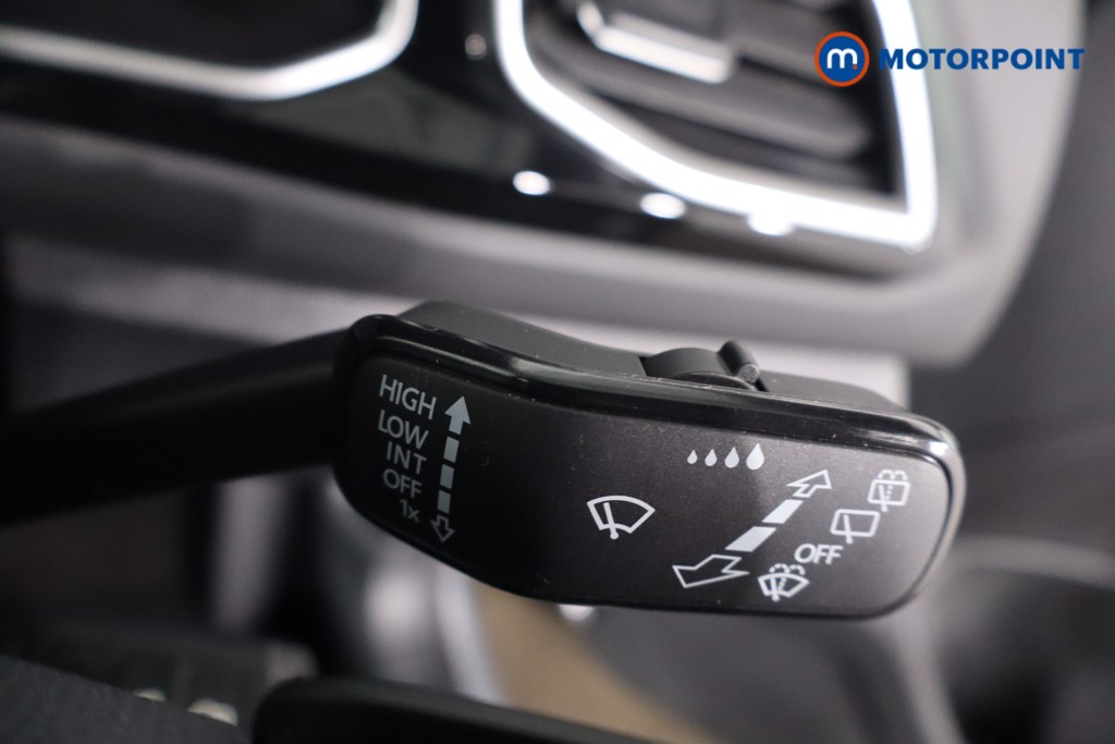 Volkswagen T-Roc R-Line Automatic Petrol SUV - Stock Number (1628918) - 17th supplementary image