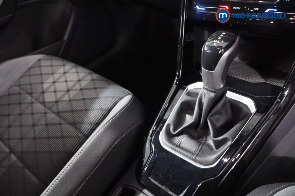Volkswagen T-Roc R-Line Automatic Petrol SUV - Stock Number (1628918) - 21st supplementary image
