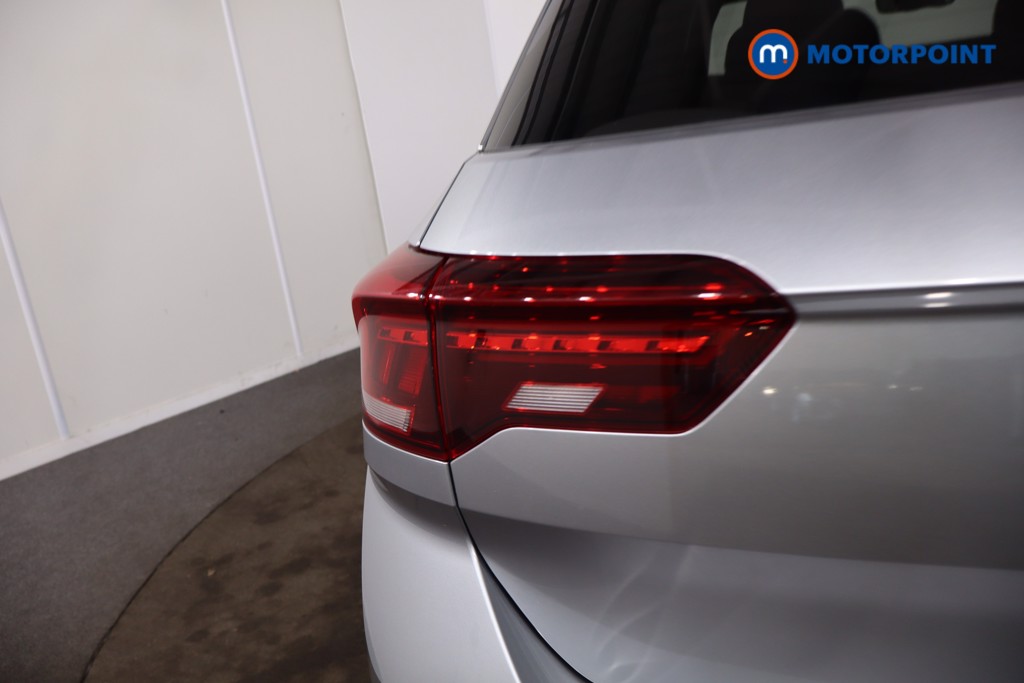 Volkswagen T-Roc R-Line Automatic Petrol SUV - Stock Number (1628918) - 39th supplementary image