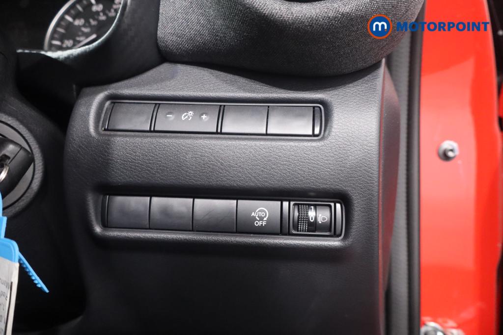 Nissan Juke Acenta Premium Manual Petrol SUV - Stock Number (1629139) - 8th supplementary image