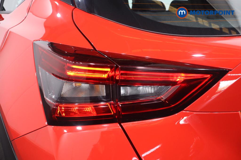 Nissan Juke Acenta Premium Manual Petrol SUV - Stock Number (1629139) - 15th supplementary image