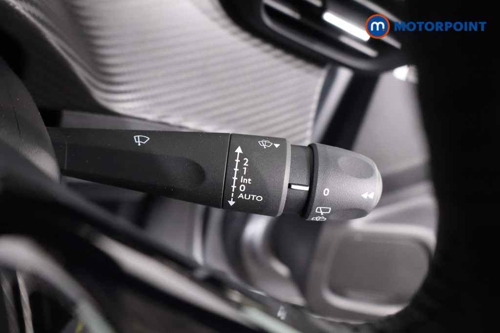 Peugeot 2008 Allure Manual Petrol SUV - Stock Number (1629185) - 15th supplementary image