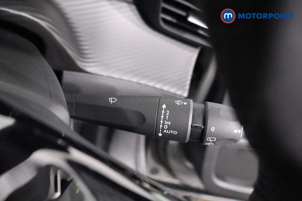 Peugeot 2008 Allure Manual Petrol SUV - Stock Number (1629203) - 15th supplementary image