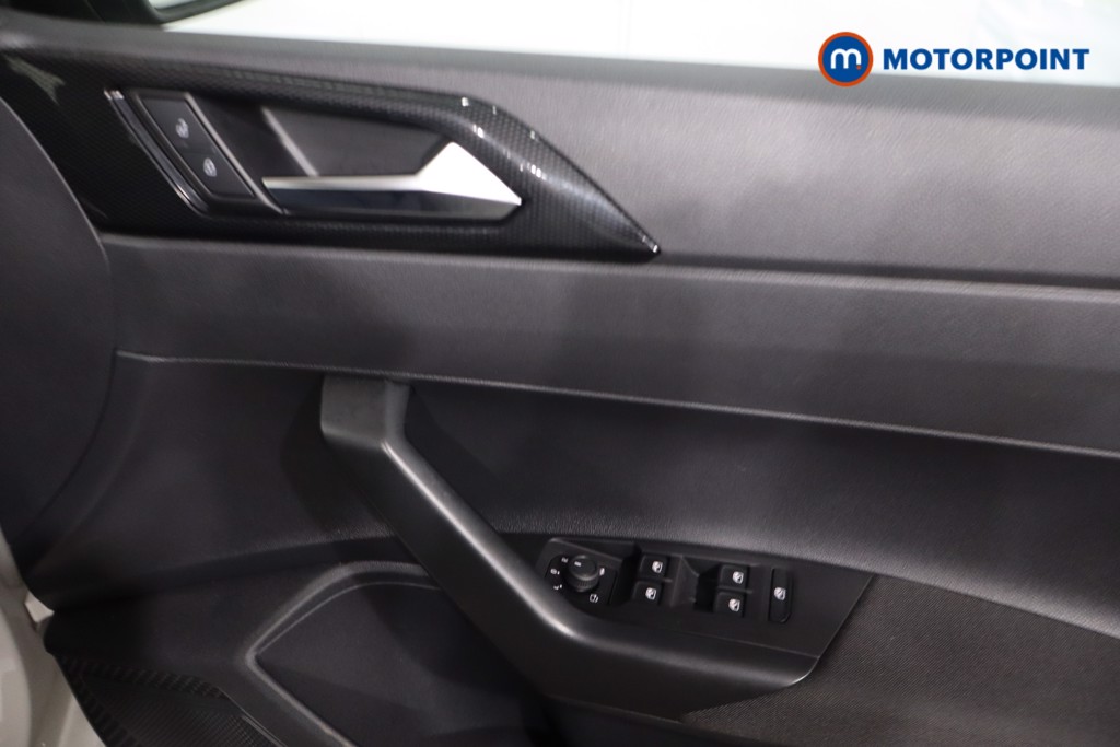 Volkswagen Polo Life Manual Petrol Hatchback - Stock Number (1629210) - 24th supplementary image