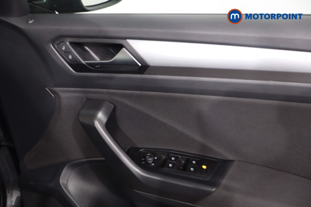 Volkswagen T-Roc Life Automatic Petrol SUV - Stock Number (1629876) - 23rd supplementary image