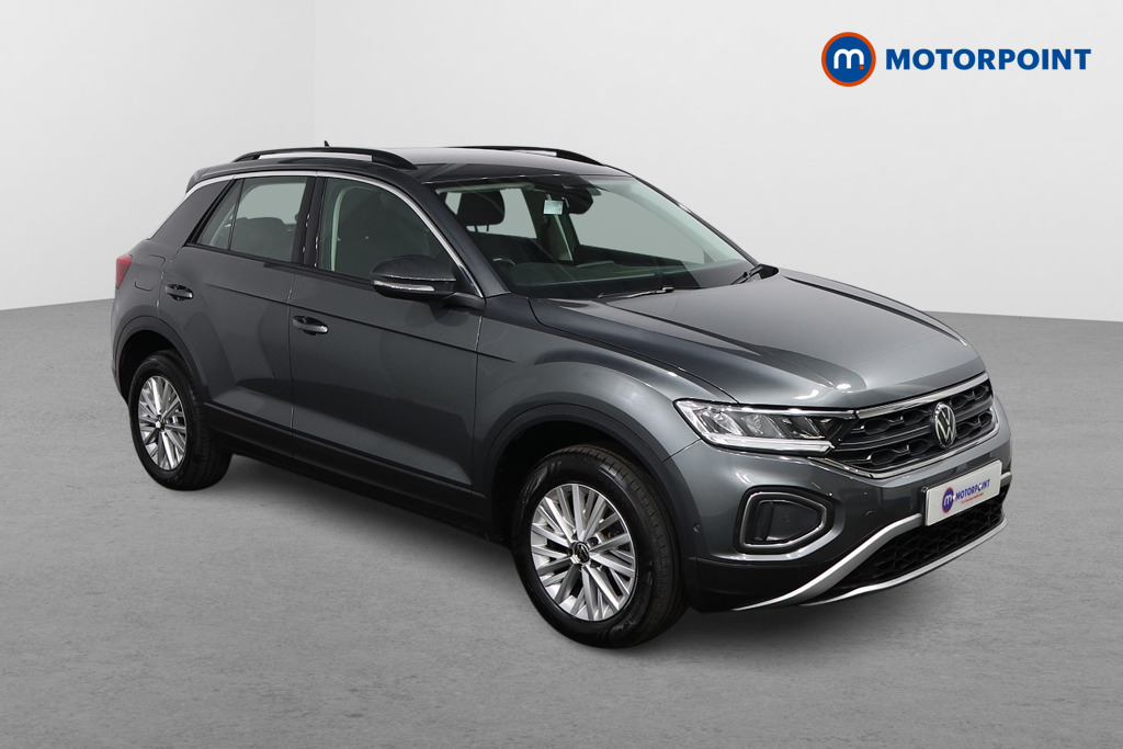Volkswagen T-Roc Life Automatic Petrol SUV - Stock Number (1629876) - Drivers side front corner