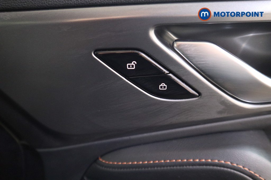 Mg Motor Uk HS Trophy Automatic Petrol-Electric Hybrid SUV - Stock Number (1629965) - 12th supplementary image