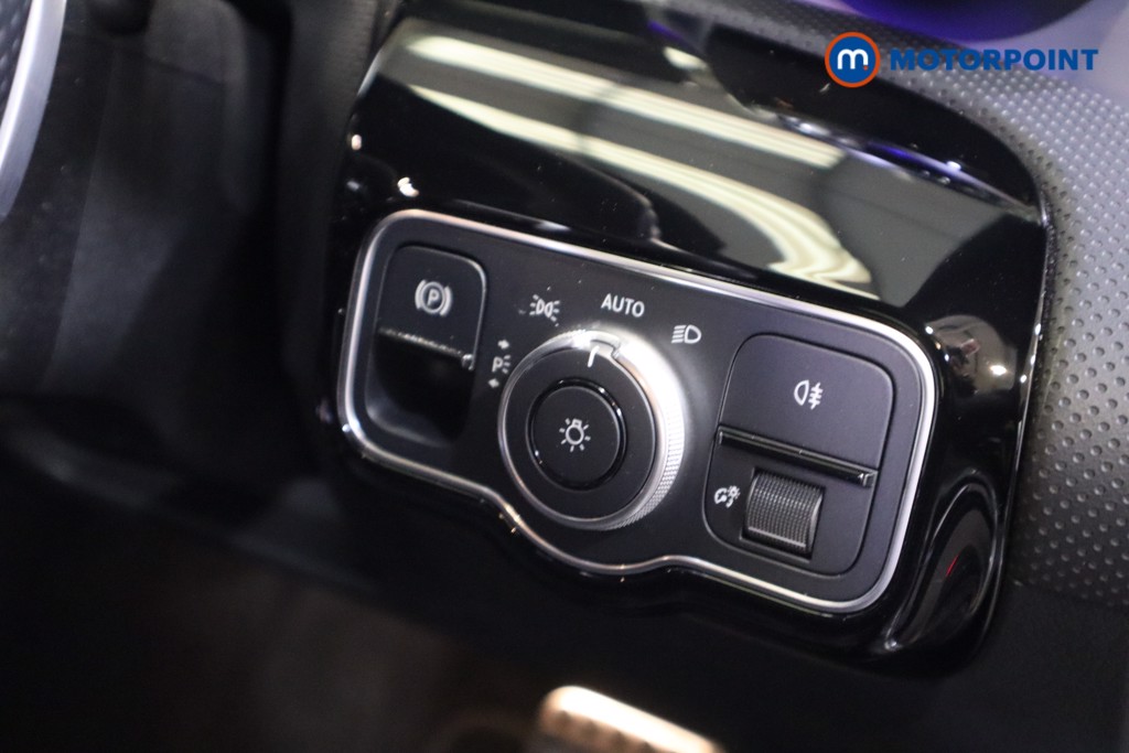 Mercedes-Benz CLA Amg Line Automatic Petrol Coupe - Stock Number (1630425) - 16th supplementary image