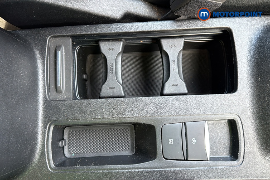 Ford Focus St-Line X Manual Diesel Hatchback - Stock Number (1610181) - 16th supplementary image