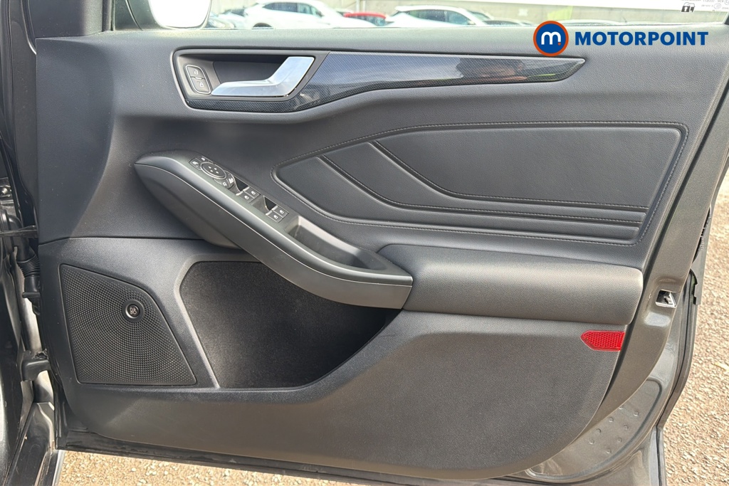 Ford Focus St-Line X Manual Diesel Hatchback - Stock Number (1610181) - 18th supplementary image