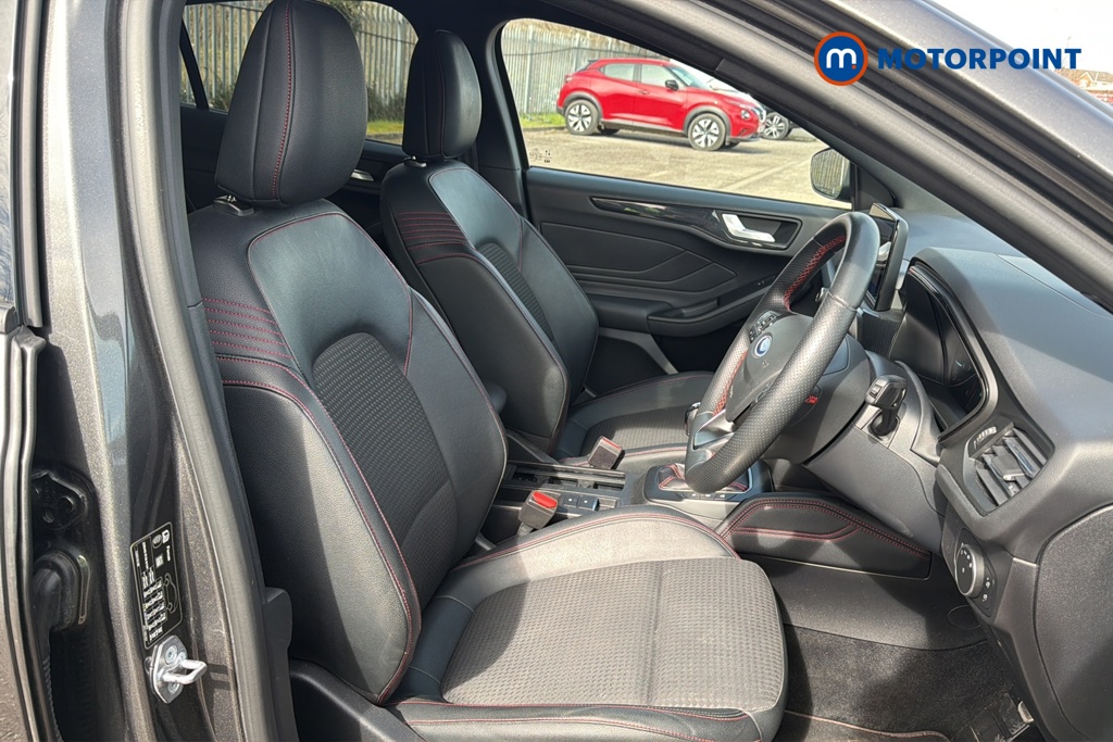 Ford Focus St-Line X Manual Diesel Hatchback - Stock Number (1610181) - 22nd supplementary image
