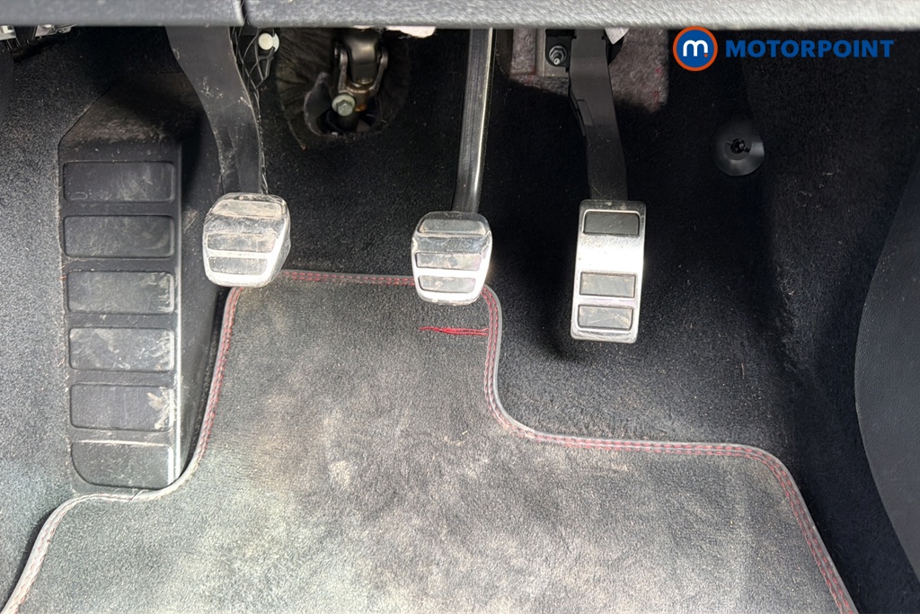 Ford Focus St-Line X Manual Diesel Hatchback - Stock Number (1610181) - 24th supplementary image