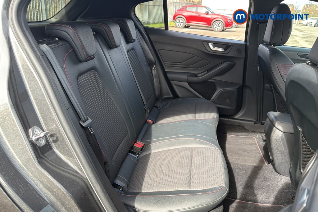 Ford Focus St-Line X Manual Diesel Hatchback - Stock Number (1610181) - 25th supplementary image