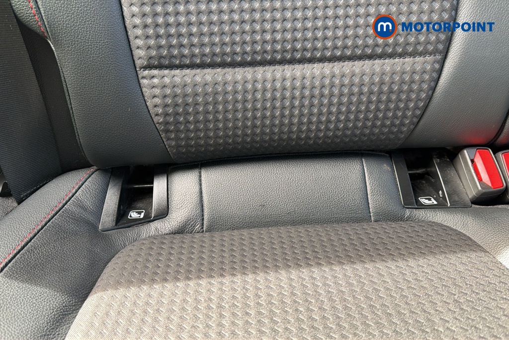 Ford Focus St-Line X Manual Diesel Hatchback - Stock Number (1610181) - 27th supplementary image