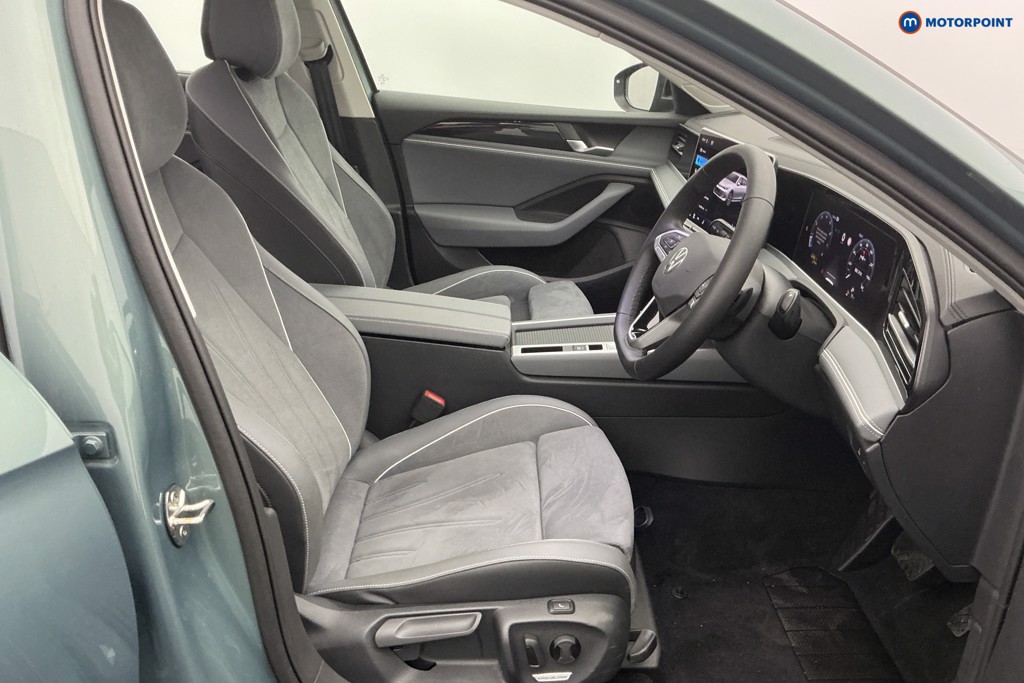 Volkswagen Passat Life Automatic Petrol Estate - Stock Number (1611409) - 7th supplementary image