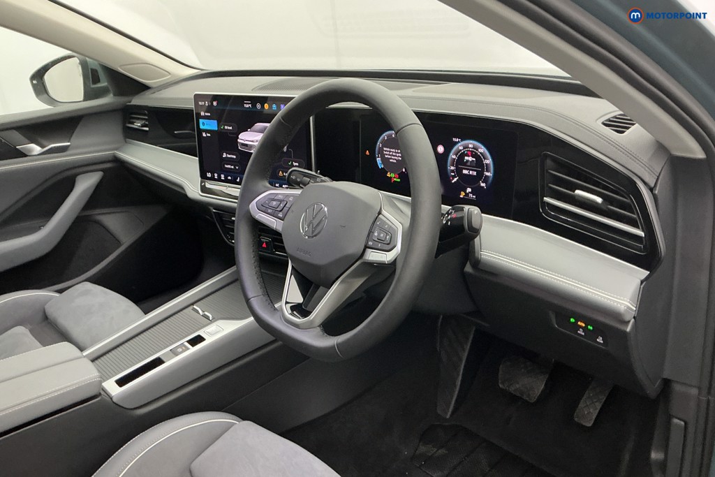 Volkswagen Passat Life Automatic Petrol Estate - Stock Number (1611409) - 9th supplementary image