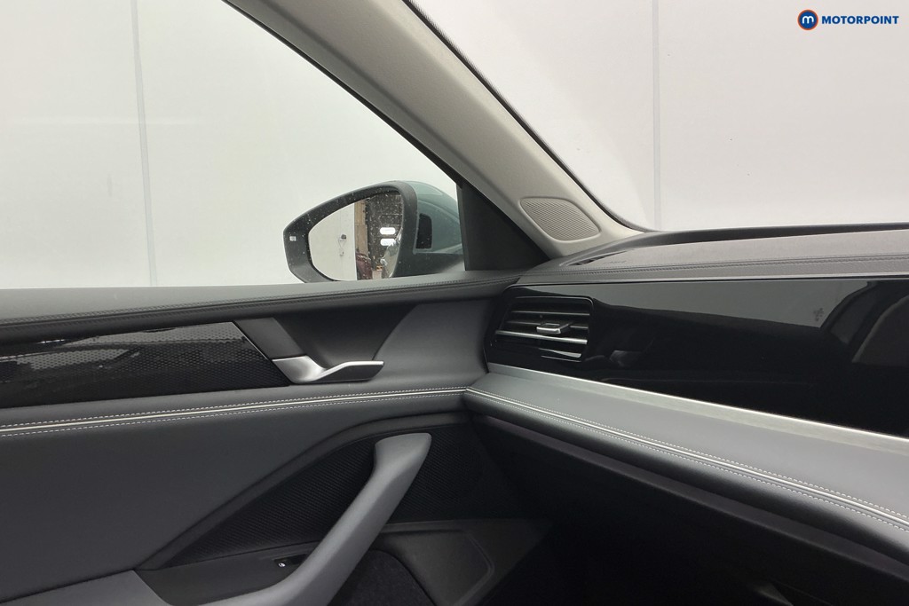 Volkswagen Passat Life Automatic Petrol Estate - Stock Number (1611409) - 22nd supplementary image