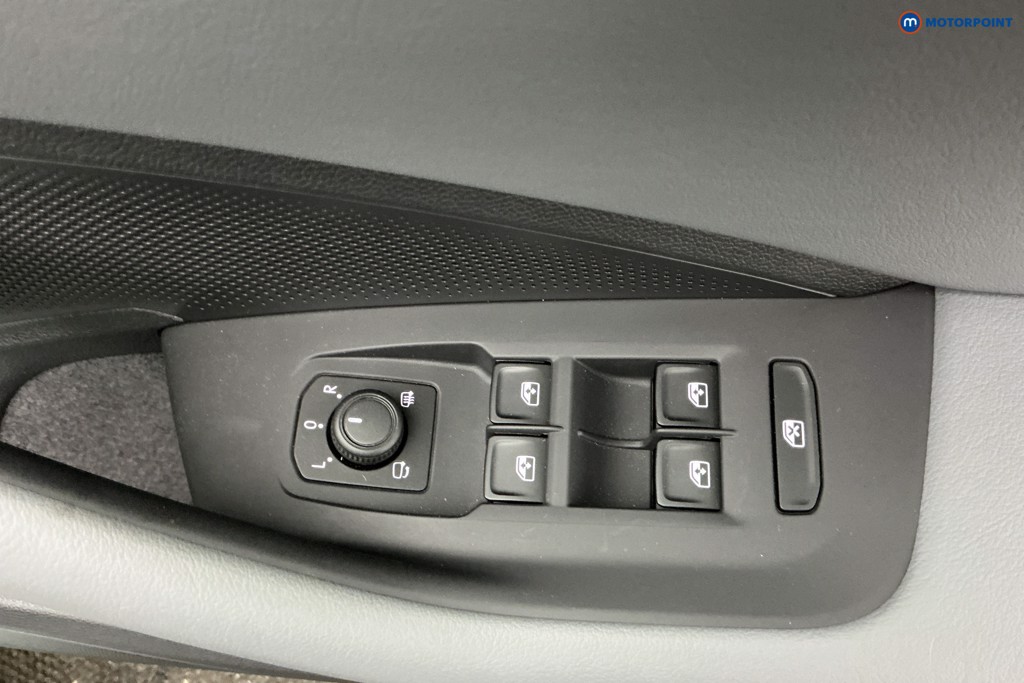 Volkswagen Passat Life Automatic Petrol Estate - Stock Number (1611409) - 30th supplementary image