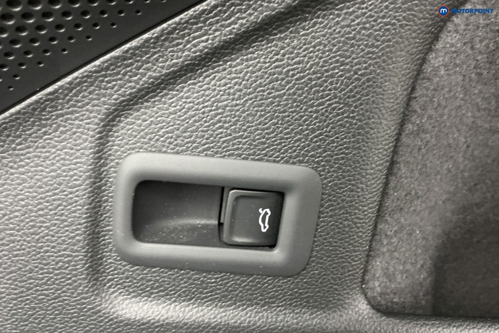 Volkswagen Passat Life Automatic Petrol Estate - Stock Number (1611409) - 32nd supplementary image