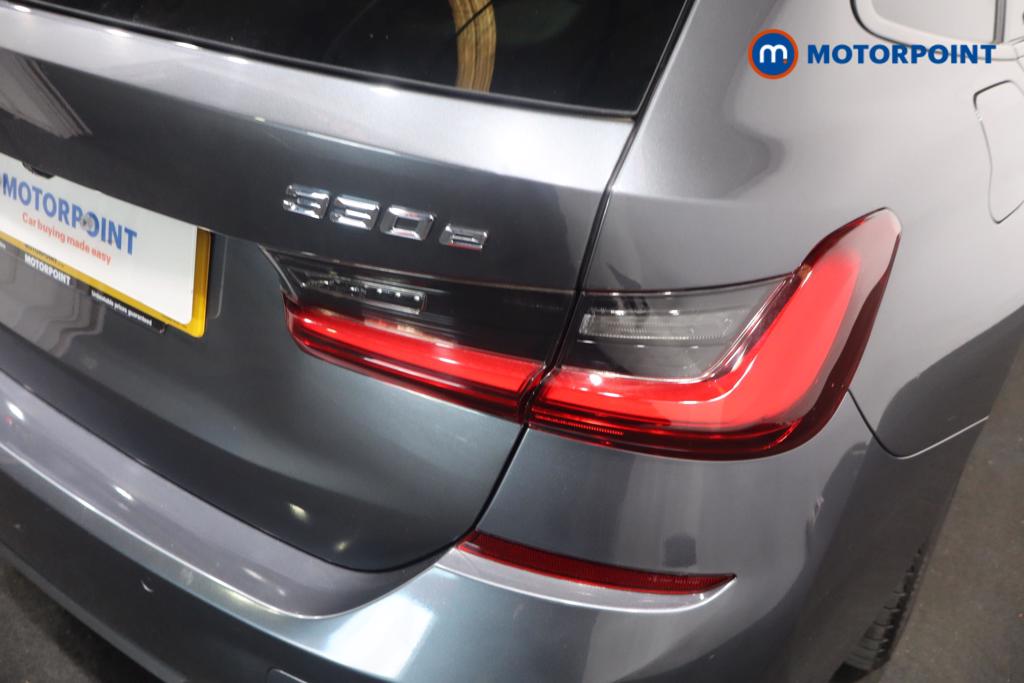 BMW 3 Series M Sport Automatic Petrol Plug-In Hybrid Estate - Stock Number (1612041) - 3rd supplementary image