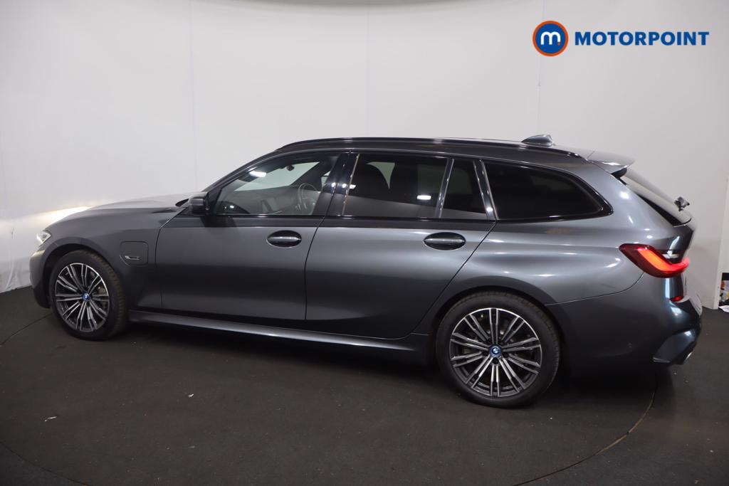 BMW 3 Series M Sport Automatic Petrol Plug-In Hybrid Estate - Stock Number (1612041) - 32nd supplementary image